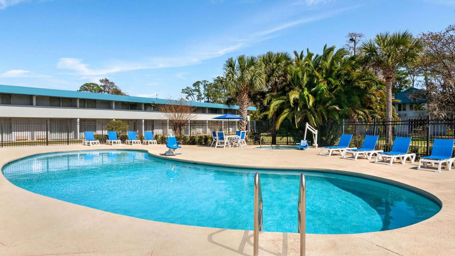 Where to Stay Near Richard Petty Driving Experience: 14 Airport Hotels